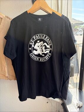 Black Short-Sleeve Logo Tee St Pauli
